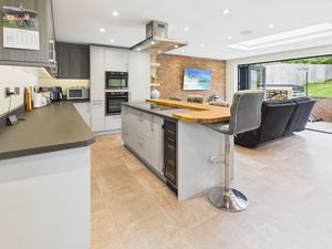 Kitchen- click for photo gallery